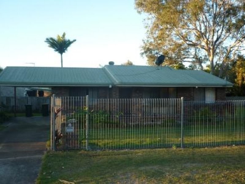 8 Diana, Urangan QLD 4655