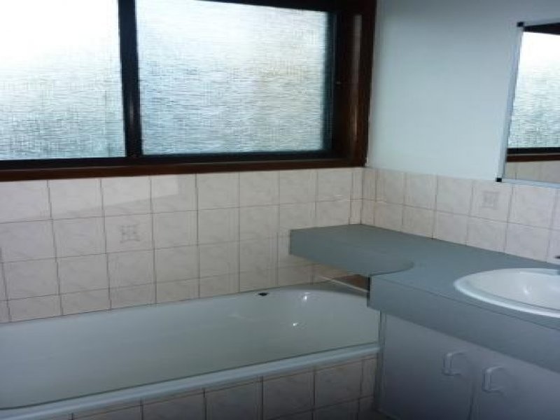 8 Diana, Urangan QLD 4655