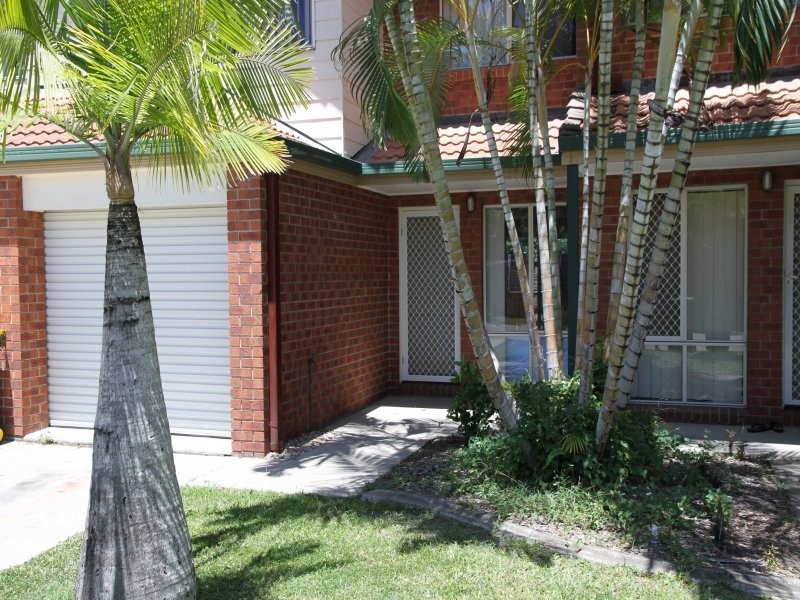 643 Pine Ridge Road, Biggera Waters QLD 4216