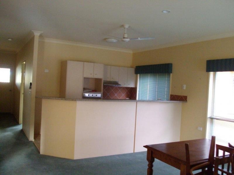 40 lakeside Crescent, Currimundi QLD 4551