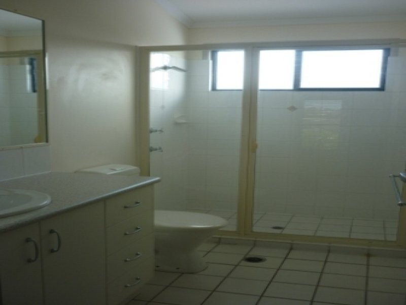 56-58 Main Street, Pialba QLD 4655