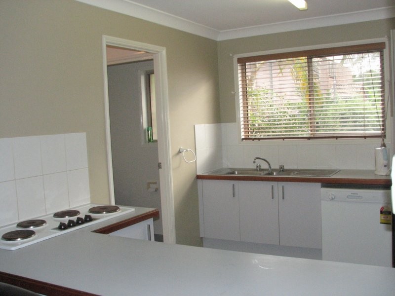 601 Pine Ridge Road, Biggera Waters QLD 4216