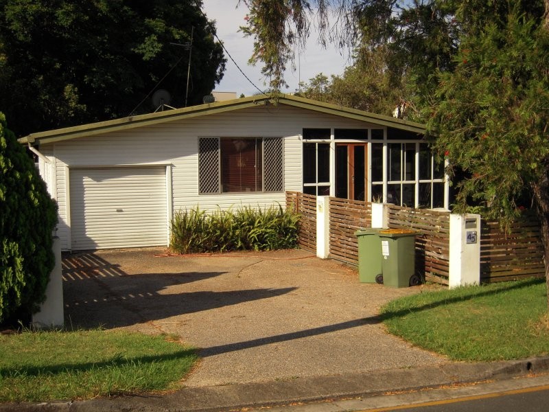 45 Broad Street, Labrador QLD 4215