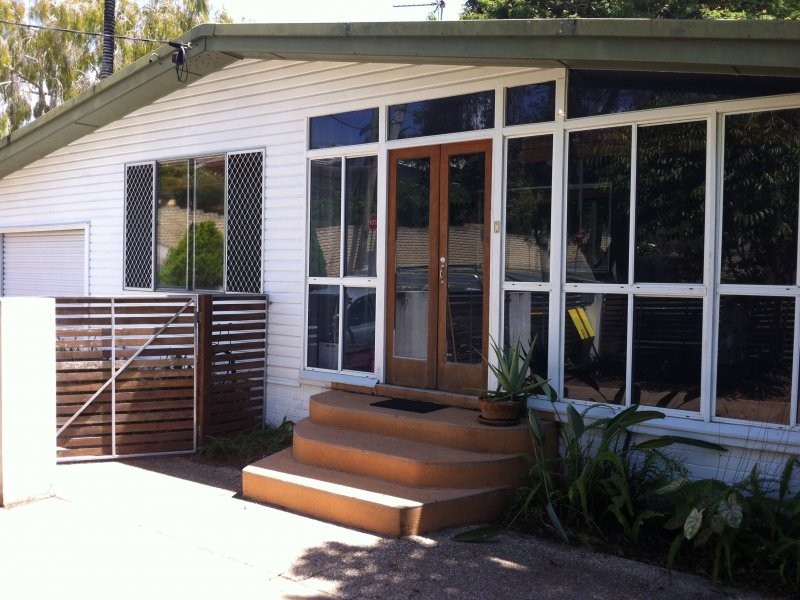 45 Broad Street, Labrador QLD 4215