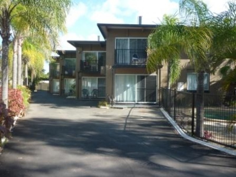 494 The Esplanade, Torquay QLD 4655