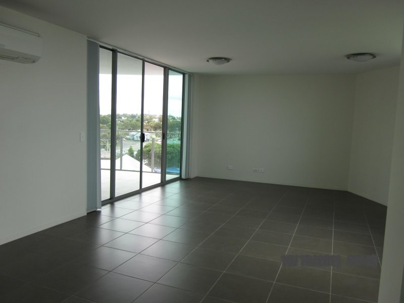 14 Oxley Ave, Woody Point QLD 4019