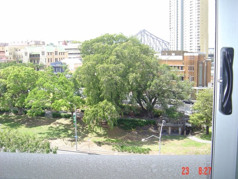 22 Barry Pde, Brisbane QLD 4000