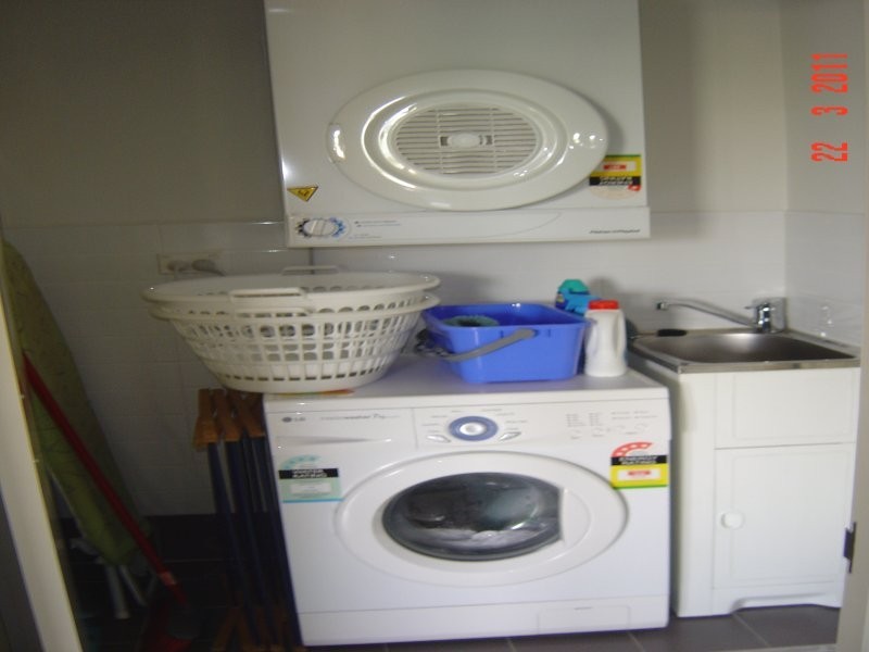 22 Barry Pde, Brisbane QLD 4000