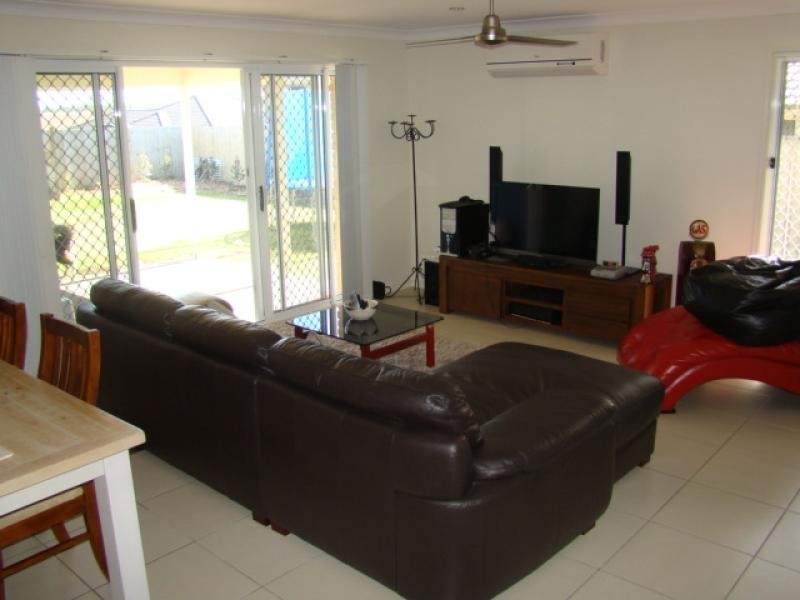 87 Sears Parade, North Lakes QLD 4509