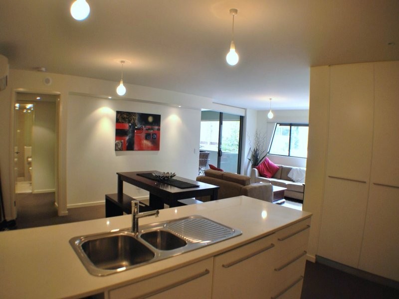 8 Musgrave St, West End QLD 4101