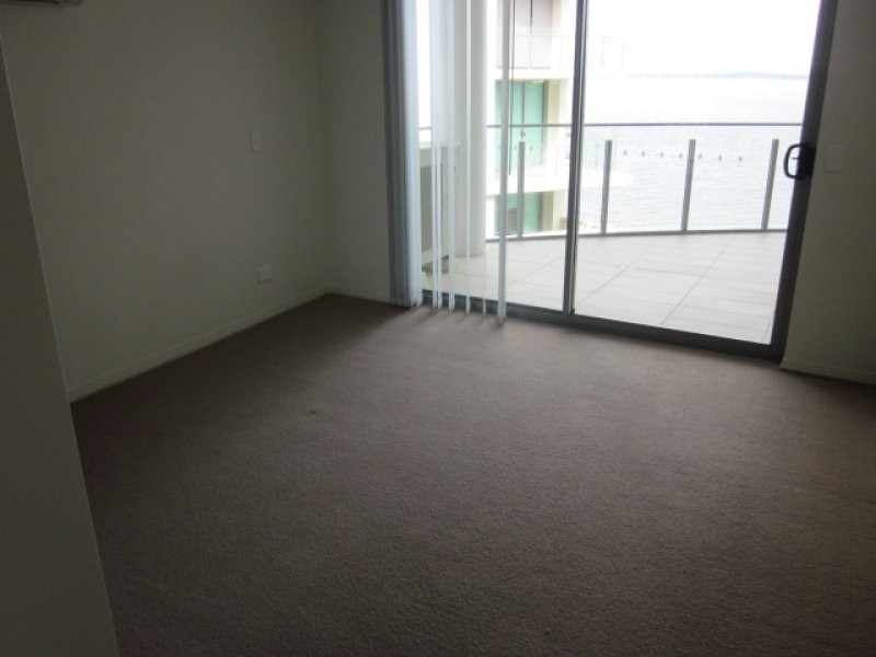 14 Oxley Ave, Woody Point QLD 4019