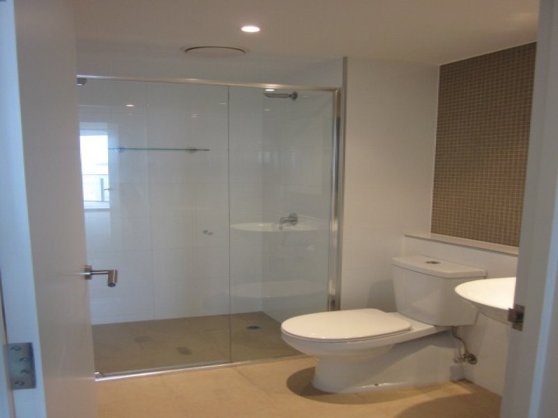 14 Oxley Ave, Woody Point QLD 4019