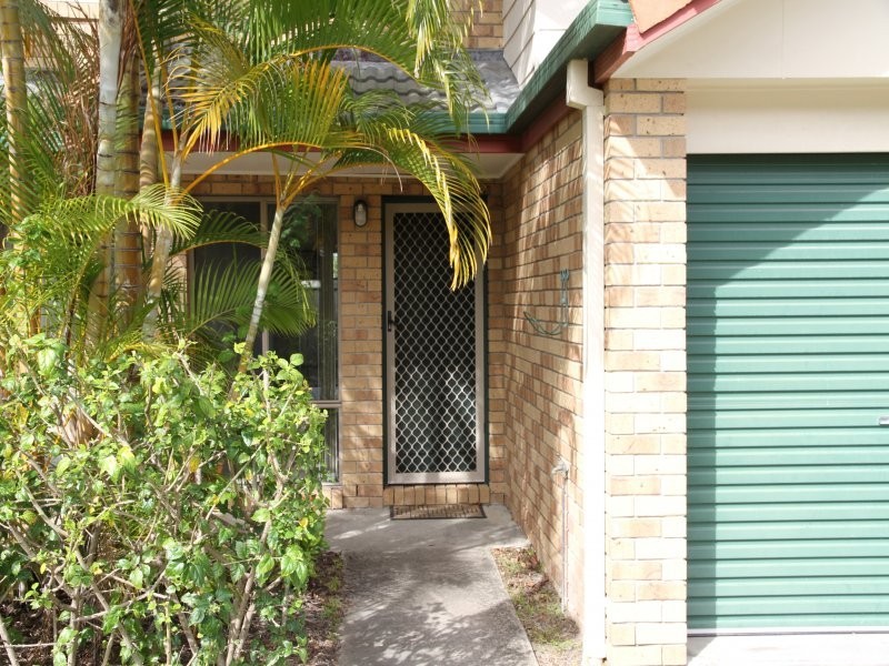 643 Pine Ridge Road, Biggera Waters QLD 4216