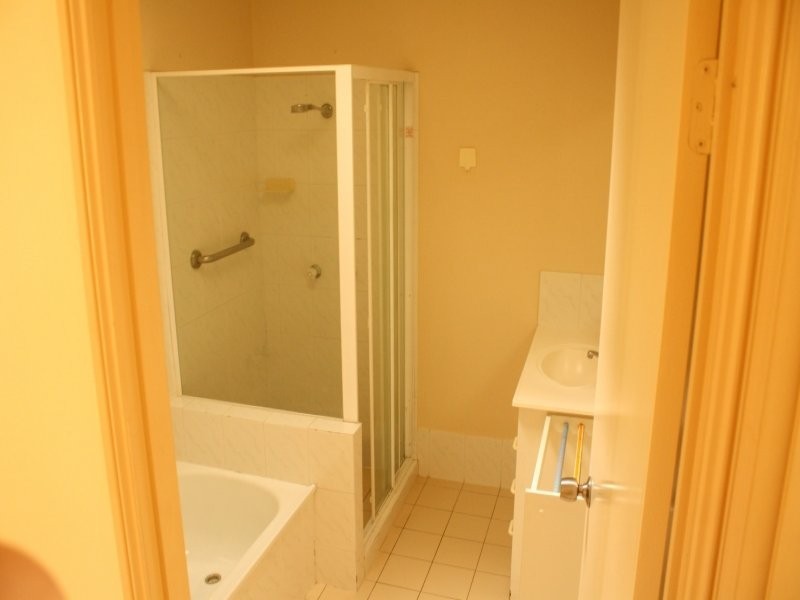 1 Resort Drive, Robina QLD 4226