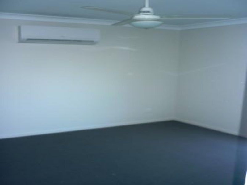 13 Mia Court, Kawungan QLD 4655