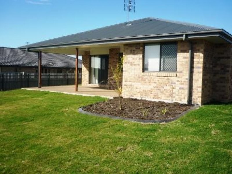 13 Mia Court, Kawungan QLD 4655