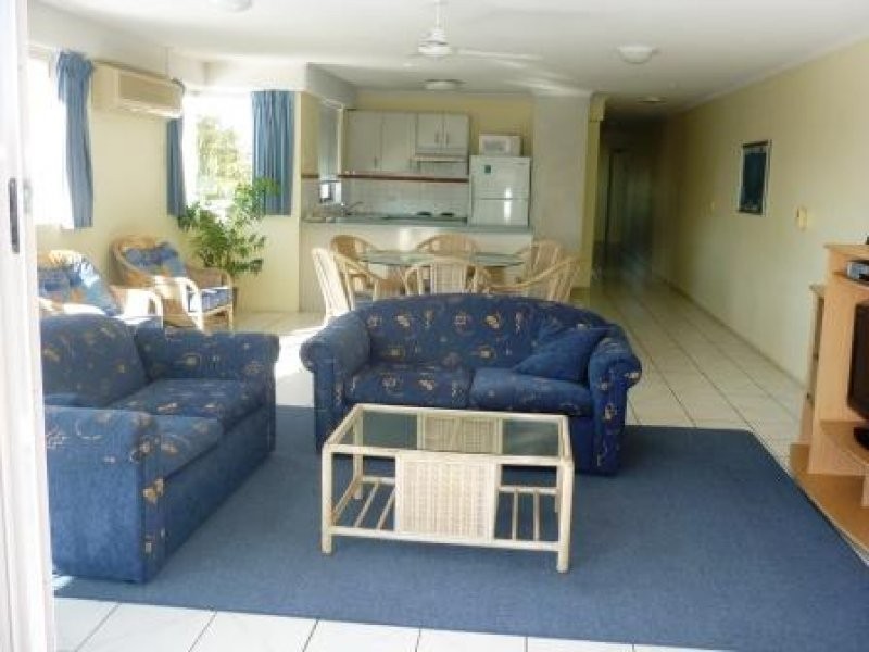 385 The Esplanade, Torquay QLD 4655