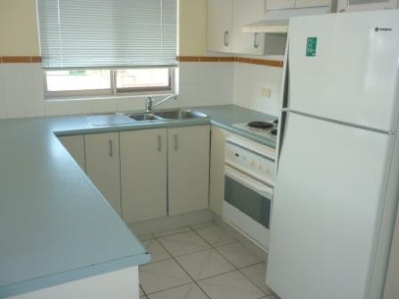 385 The Esplanade, Torquay QLD 4655