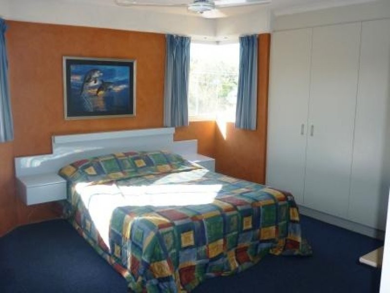 385 The Esplanade, Torquay QLD 4655