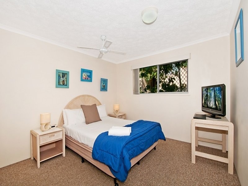 12 Whiting Street, Labrador QLD 4215