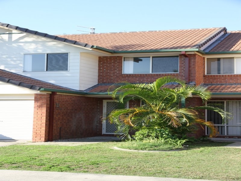 643 Pine Ridge Road, Biggera Waters QLD 4216