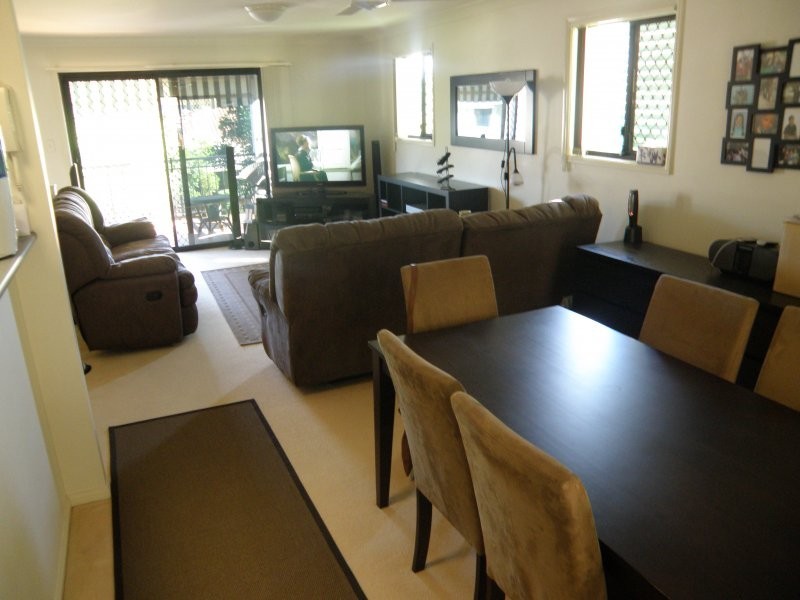 110 Scrub Rd, Carindale QLD 4152