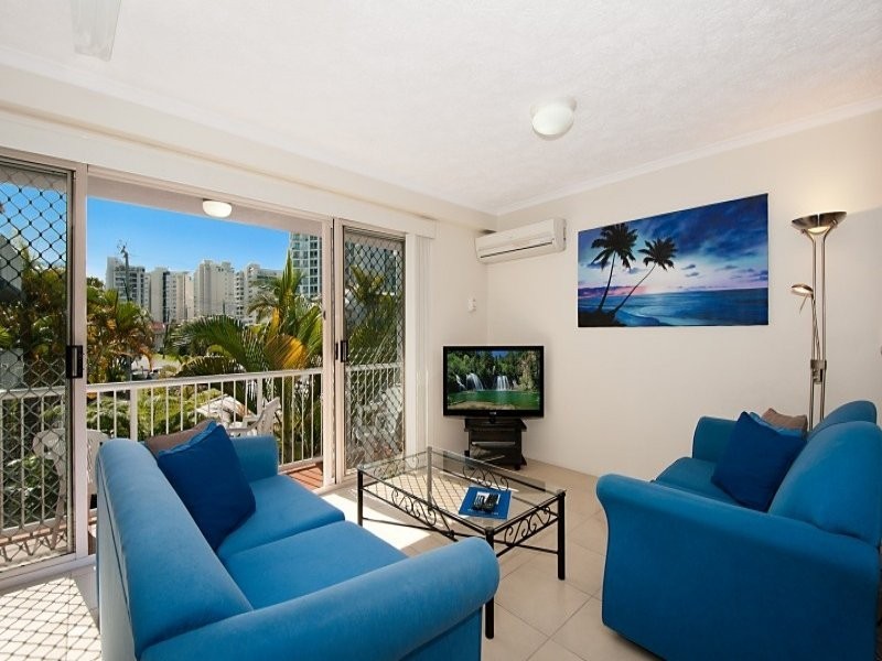 12 Whiting Street, Labrador QLD 4215