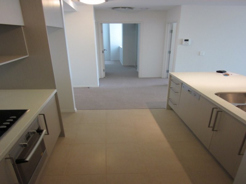 14 Oxley Ave, Woody Point QLD 4019