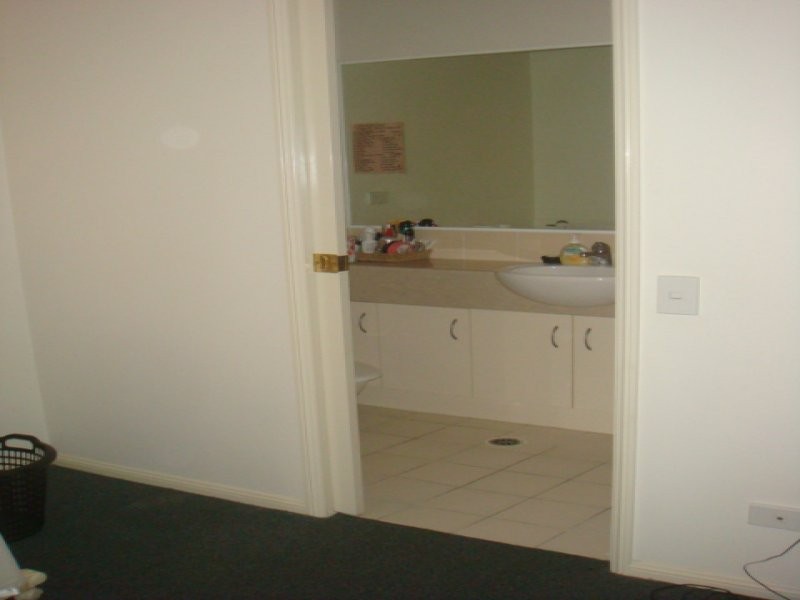 20 BROWN STREET, Labrador QLD 4215