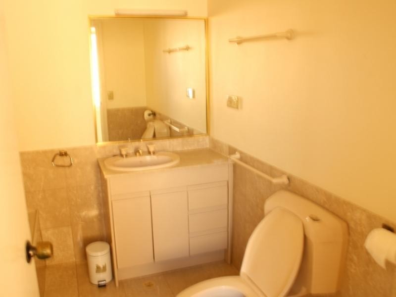 1 Resort Drive, Robina QLD 4226