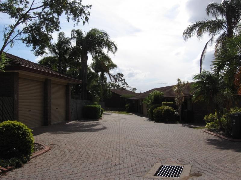 37 Hillardt Street, Robertson QLD 4109