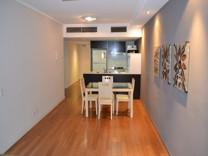 22 Barry Pde, Fortitude Valley QLD 4006