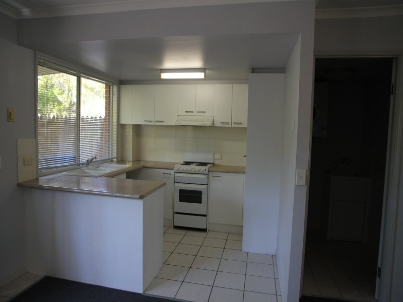 643 Pine Ridge Road, Biggera Waters QLD 4216