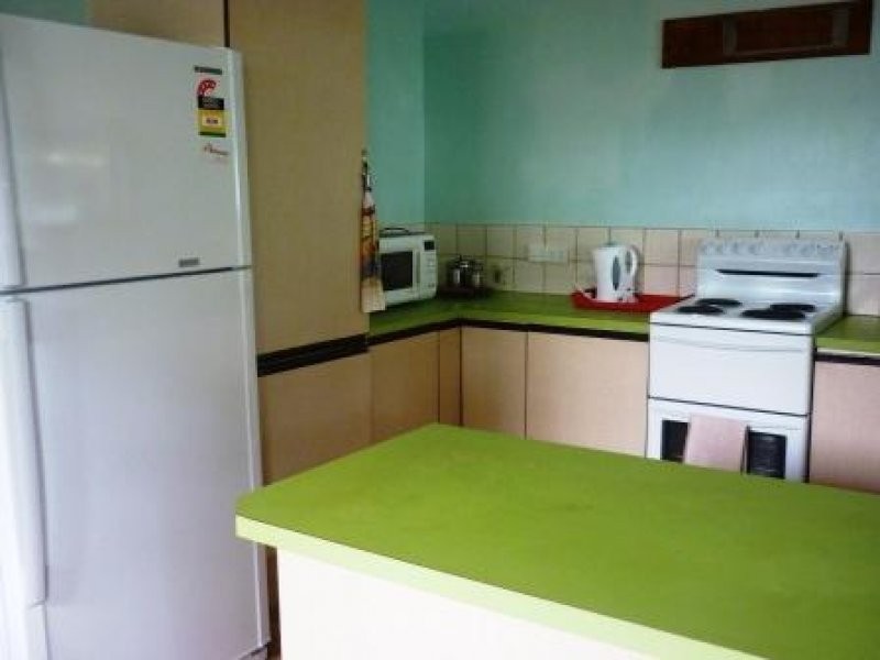 39 William, Urangan QLD 4655