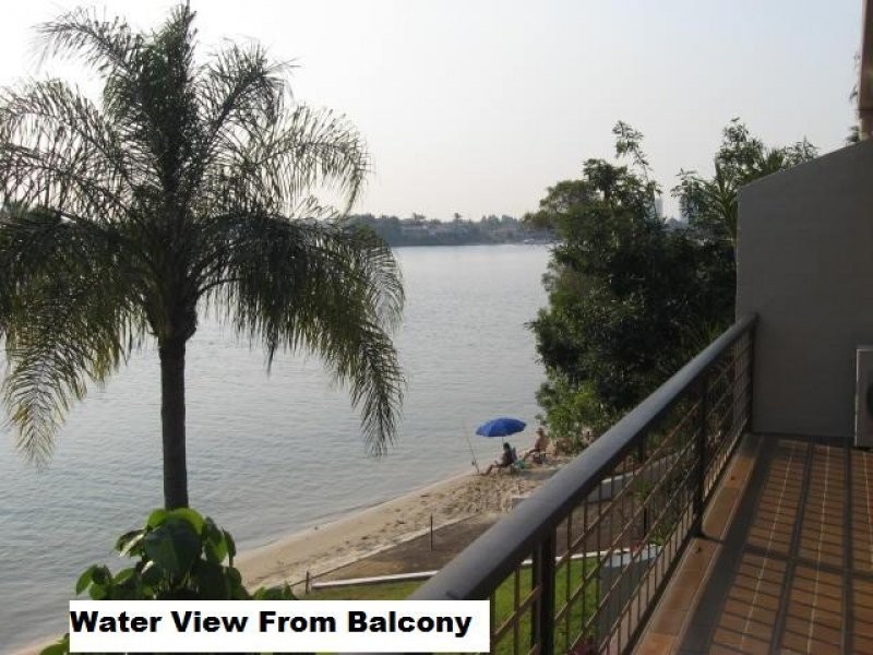 111 Markeri Street, Mermaid Waters QLD 4218