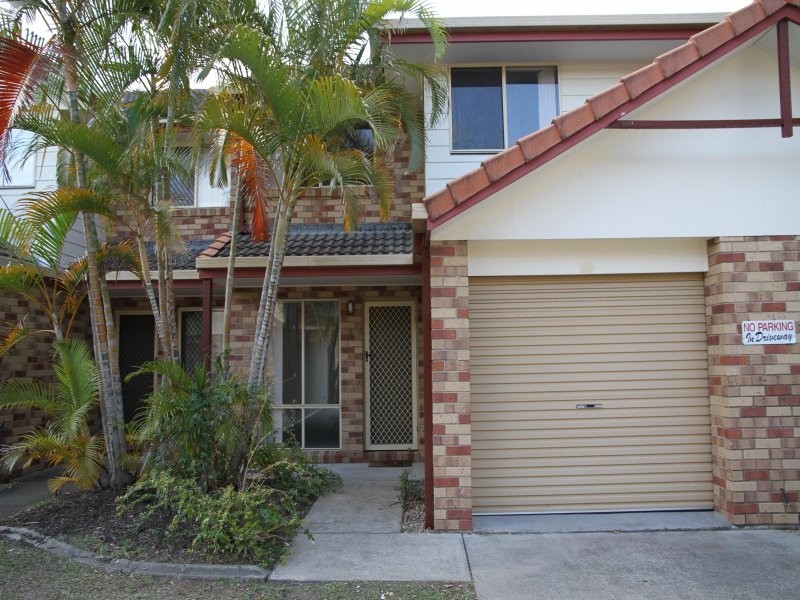 643 Pine Ridge Road, Biggera Waters QLD 4216