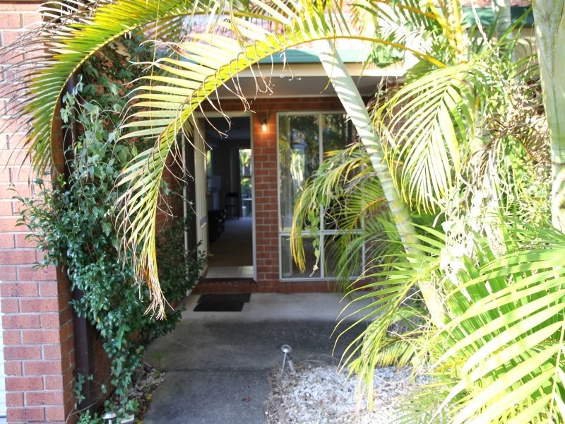 643 Pine Ridge Road, Biggera Waters QLD 4216