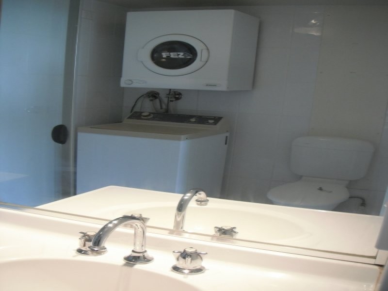 Clear Island Waters QLD 4226