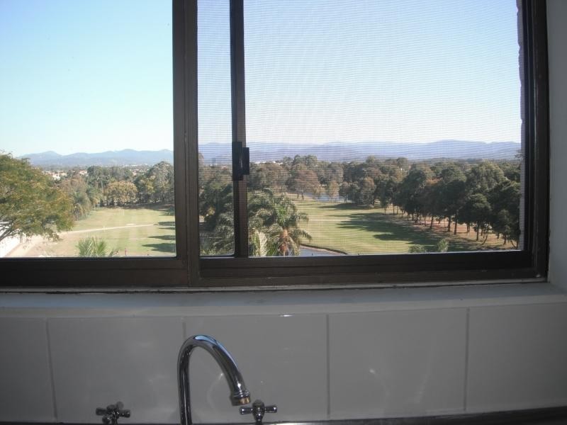 11 FAIRWAY DRIVE, Clear Island Waters QLD 4226