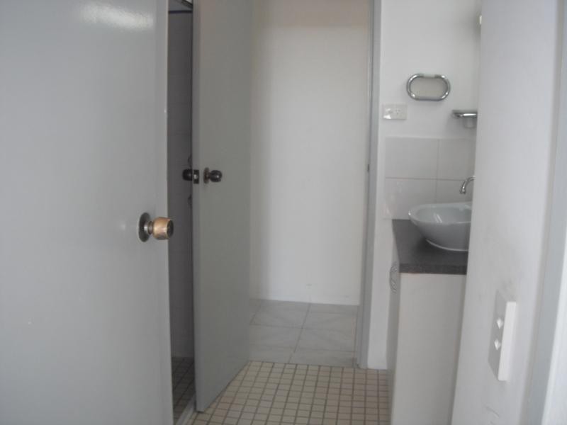 11 FAIRWAY DRIVE, Clear Island Waters QLD 4226