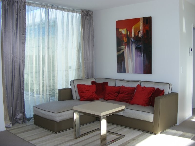 14 Oxley Ave, Woody Point QLD 4019