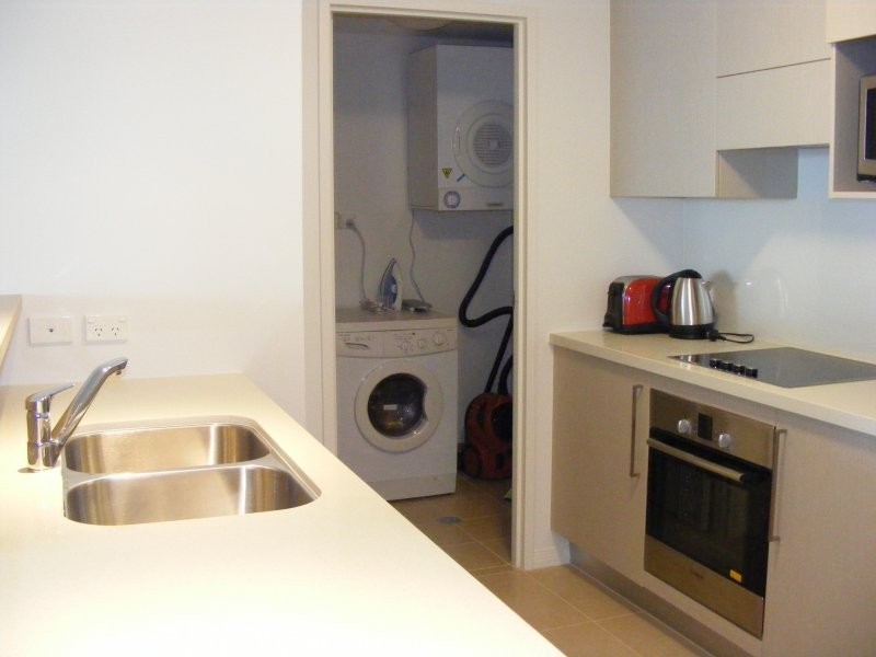 14 Oxley Ave, Woody Point QLD 4019