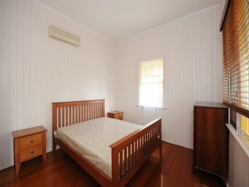 7 Rollo Street, West Gladstone QLD 4680