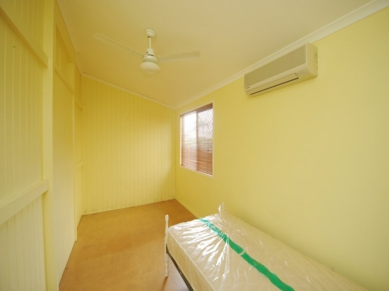 7 Rollo Street, West Gladstone QLD 4680