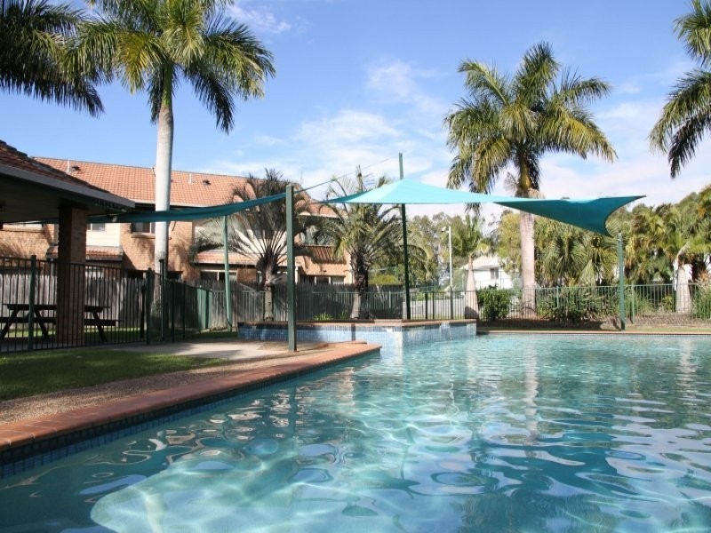 643 Pine Ridge Road, Biggera Waters QLD 4216