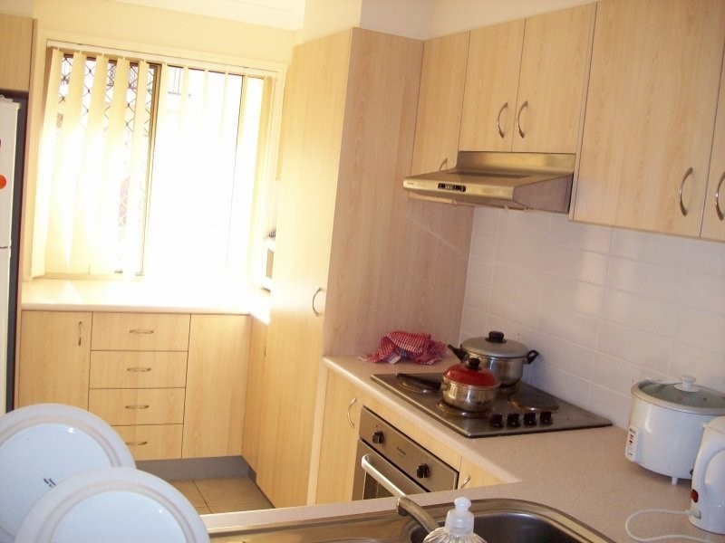 7 Johnston Street, Carina QLD 4152