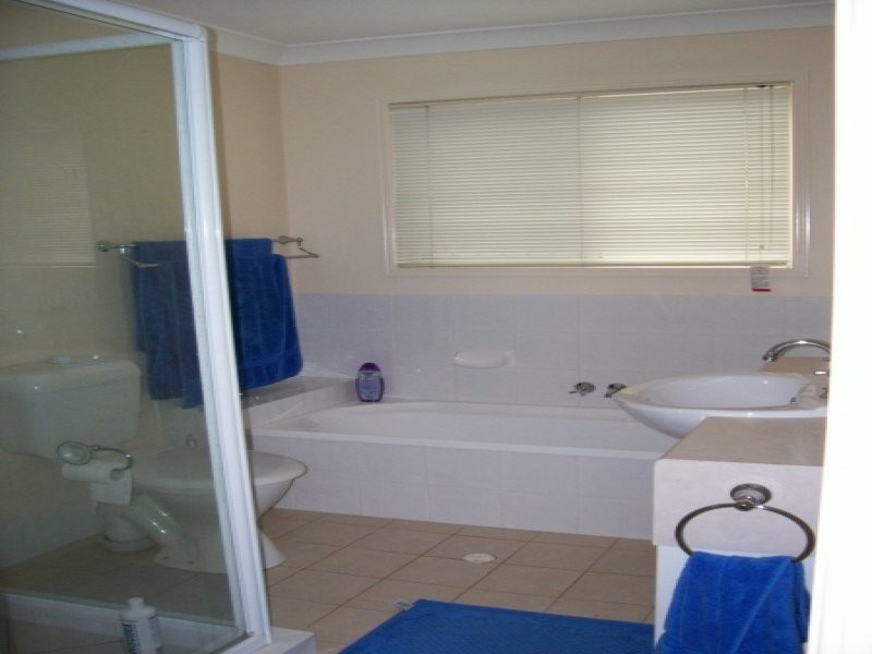 7 Johnston Street, Carina QLD 4152