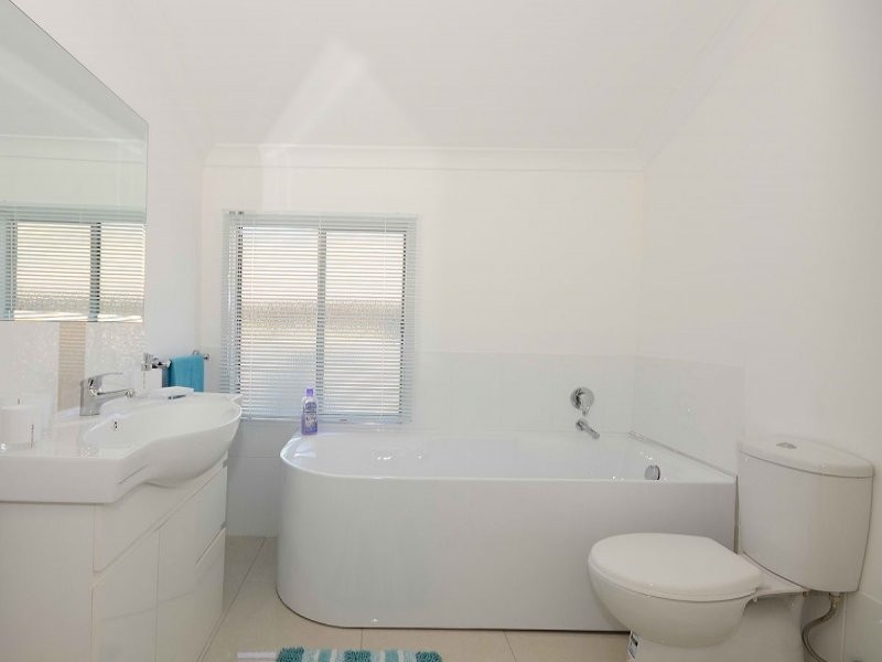 24 View Street, Torquay QLD 4655