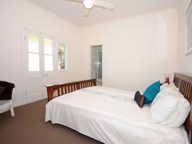 24 View Street, Torquay QLD 4655