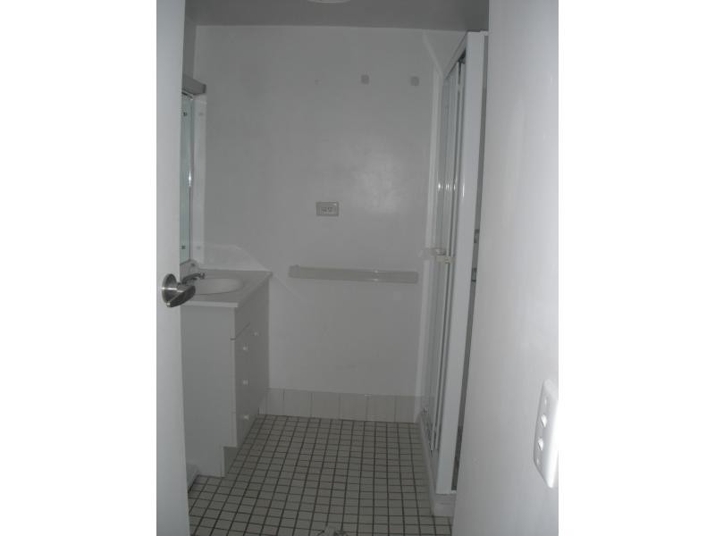 Clear Island Waters QLD 4226